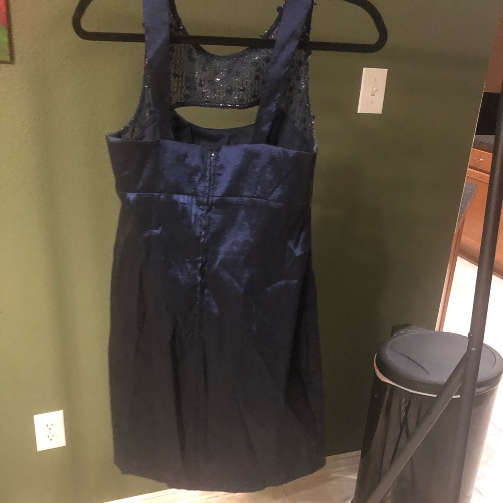 Dress - Picture 3 of 4